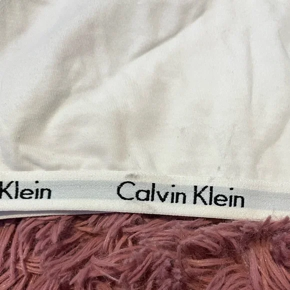 pack of 2 gray and white calvin klein bralettes - Picture 2 of 5